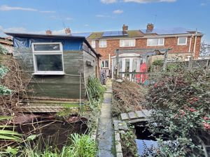 Photo 22- click for photo gallery